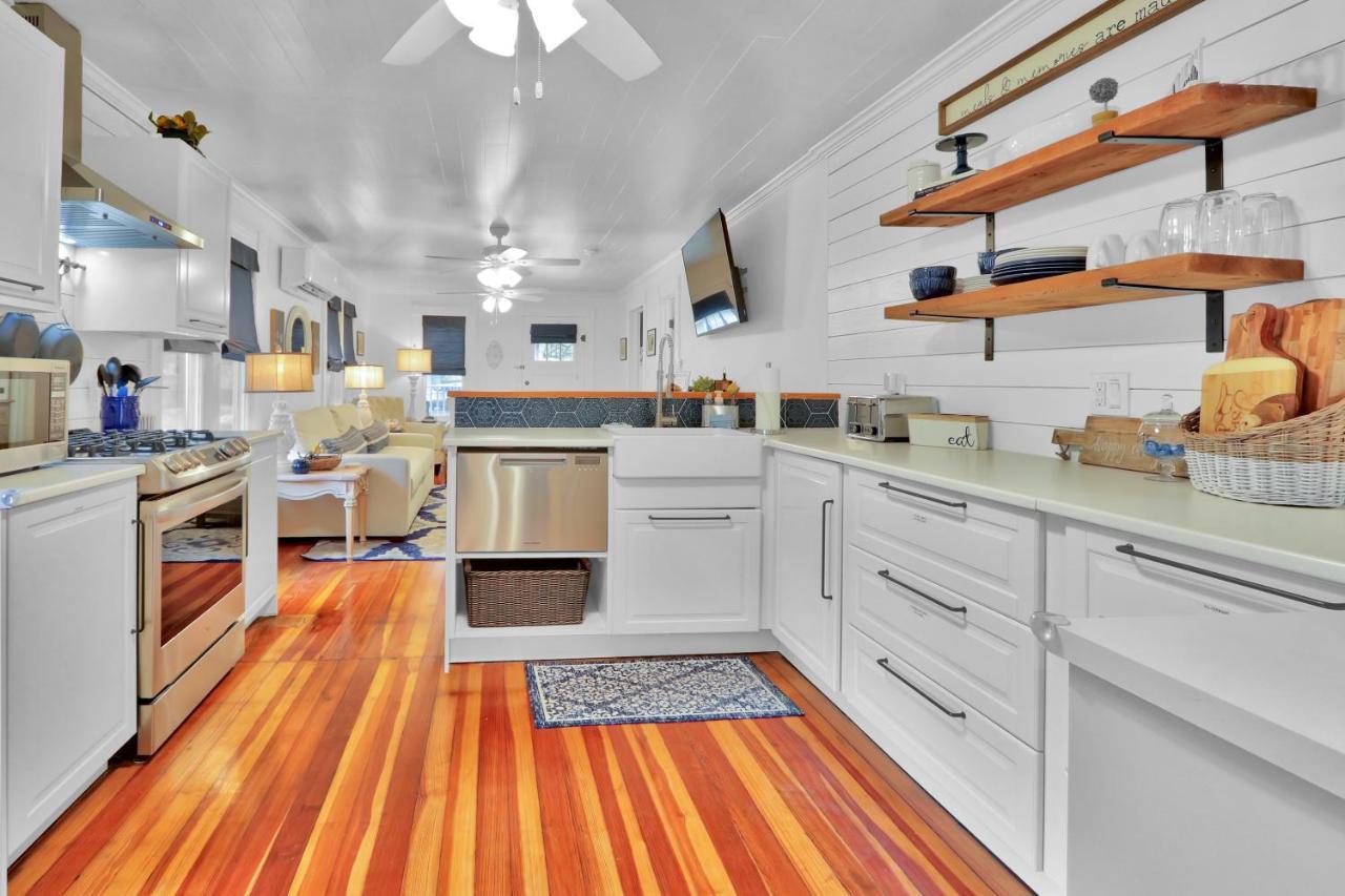 Nb Farmhaus * New Braunfels